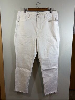 Old Navy White High-Rise Straight Jeans